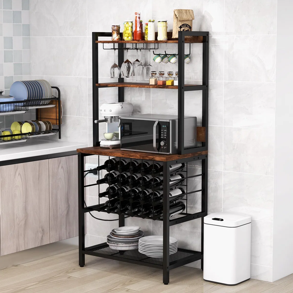 COSTWAY Casier à Vin Industriel de 24 Bouteilles, 4 Étagères de Rangement, Porte-Verre, Porte Bouteilles, Prises de Courant, 2 USB, pour Bar, Cuisine, 48 x 76 x 162,5 cm, Marron Rustique